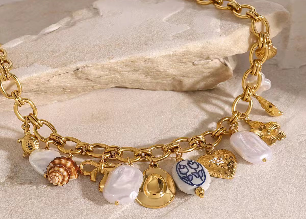Collier Lolly